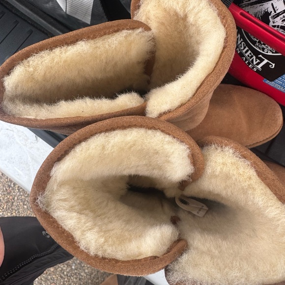 UGG Michelle Womens Boots good for Girls too - Picture 5 of 12